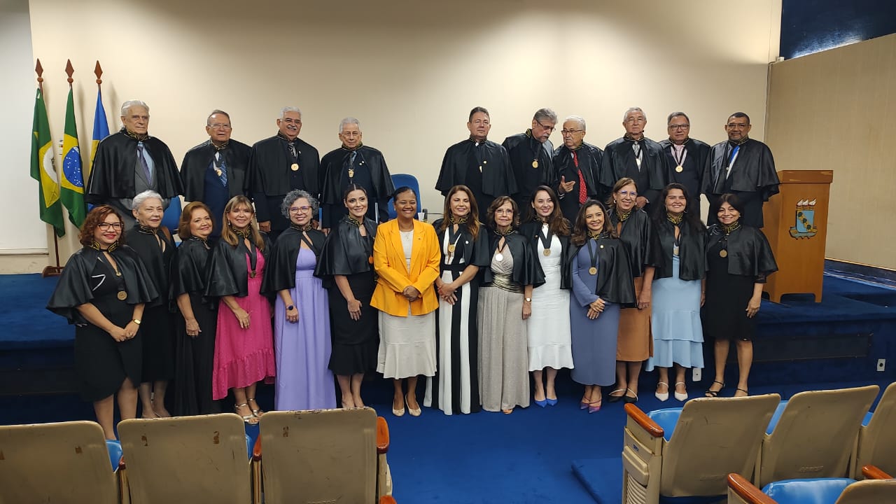 Ceremonia inaugura nueva junta directiva de la Academia de Ciencias Cearense