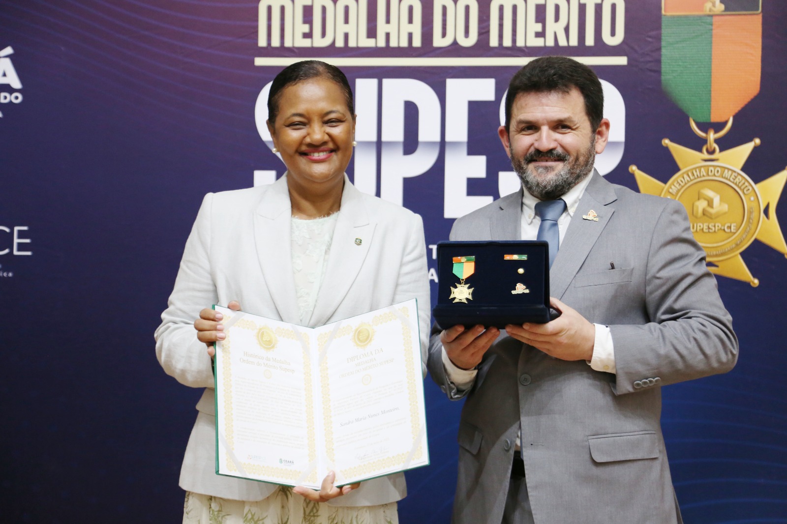 Sandra Monteiro é agraciada com Medalha de Mérito da Supesp