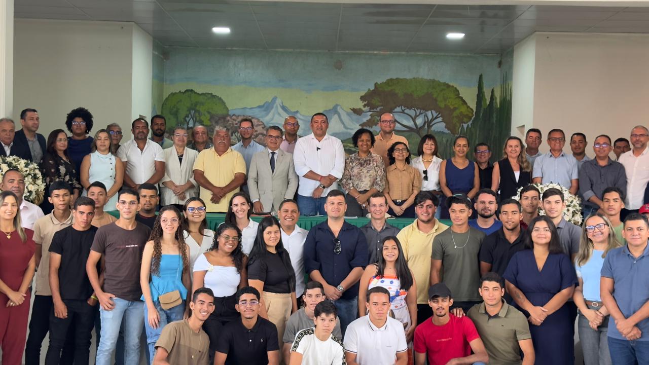 Governo do Estado fortalece interiorização do ensino superior com aula magna do curso de Engenharia Agronômica e Ambiental da URCA em Mauriti